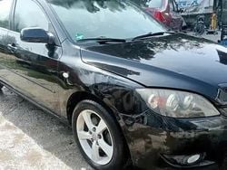 Utilizat 2005 Mazda 3 Hatchback | 1.100 EUR (Preț bun)