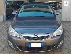 Utilizat 2012 Opel Astra Hatchback | 3.690 EUR (Preț bun)