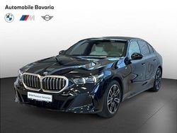 Negru carbon metalizat m metalizat Utilizat 2024 BMW 520 Comfort Edition Berlinǎ | 63.985 EUR (Scump)