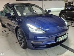 Culoarealbastru Utilizat 2021 Tesla Model 3 Berlinǎ | 27.999 EUR (Preț OK)