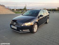 Culoarenegru Utilizat 2013 VW Passat Comfortline Break | 8.199 EUR (Scump)
