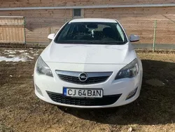 Alb Utilizat 2010 Opel Astra Berlinǎ | 3.800 EUR (Preț OK)
