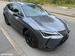 Culoarenegru Utilizat 2021 Lexus UX 250h Executive Line SUV | 26.500 EUR (Puțin scump)