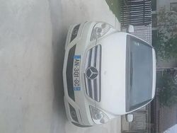 Utilizat 2010 Mercedes 200 Berlinǎ | 5.500 EUR