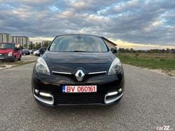 Negru Utilizat 2014 Renault Scénic III Monovolum | 4.700 EUR (Preț bun)