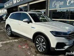 Alb Utilizat 2018 VW Touareg Style SUV | 20.000 EUR (Super Preț)