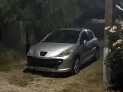 Gri Utilizat 2008 Peugeot 207 Hatchback | 2.300 EUR (Preț OK)