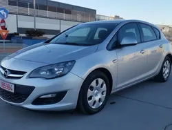 Argintiu metalizat Utilizat 2014 Opel Astra Hatchback | 7.100 EUR (Preț OK)