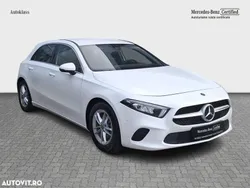 Alb Utilizat 2022 Mercedes A200 Hatchback | 26.400 EUR (Preț bun)