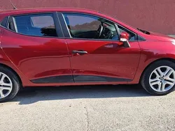 Culoarerosu Utilizat 2018 Renault Clio Life Monovolum | 8.250 EUR (Preț OK)