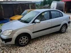 Utilizat 2008 Kia Rio 2 Berlinǎ | 1.500 EUR