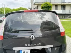 Utilizat 2011 Renault Scénic III Monovolum | 3.900 EUR