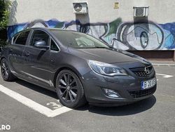 Culoaregri Utilizat 2011 Opel Astra Hatchback | 5.500 EUR (Preț bun)