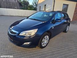 Albastru Utilizat 2011 Opel Astra Edition Break | 3.790 EUR (Puțin scump)
