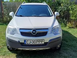 Alb Utilizat 2009 Opel Antara SUV | 3.300 EUR