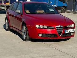 Culoarerosu Utilizat 2011 Alfa Romeo 159 Turismo Break | 4.500 EUR