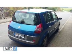 Albastru Utilizat 2004 Renault Scénic II Monovolum | 3.700 EUR