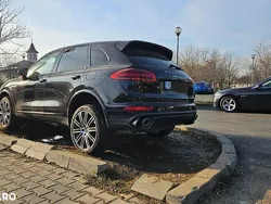 Culoarenegru Utilizat 2016 Porsche Cayenne S E-Hybrid Platinum Edition SUV | 46.000 EUR