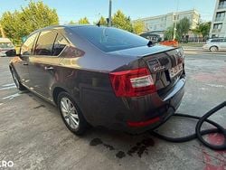 Culoaremaro Utilizat 2015 Skoda Octavia Ambition Berlinǎ | 12.600 EUR (Preț bun)