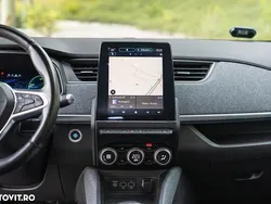 Alb Utilizat 2021 Renault Zoe Zen Hatchback | 15.900 EUR (Preț OK)