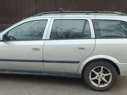 Utilizat 2004 Opel Astra Berlinǎ | 1.500 EUR