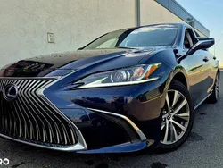 Culoarealbastru Utilizat 2021 Lexus ES300H Business Edition Berlinǎ | 32.500 EUR