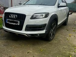 Alb Utilizat 2015 Audi Q7 SUV | 19.900 EUR