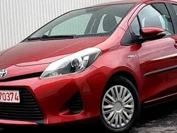 Culoarerosu Utilizat 2014 Toyota Yaris Hybrid Luna | 7.700 EUR (Puțin scump)