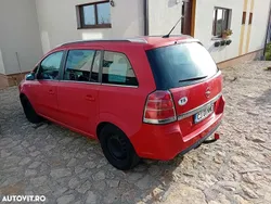 Culoarerosu Utilizat 2006 Opel Zafira Monovolum | 1.400 EUR (Preț bun)