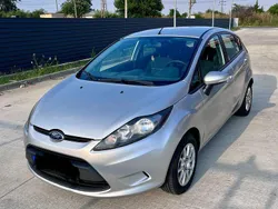 Gri Utilizat 2010 Ford Fiesta Hatchback | 3.400 EUR (Preț OK)