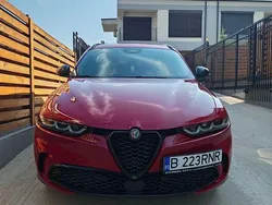 Culoarerosu Utilizat 2023 Alfa Romeo Tonale Edizione Speciale SUV | 31.000 EUR