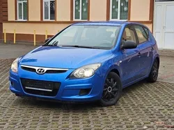 Albastru Utilizat 2009 Hyundai i30 Hatchback | 2.900 EUR (Preț bun)