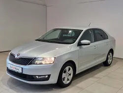 Gri deschis normal Utilizat 2017 Skoda Rapid | 10.750 EUR (Scump)