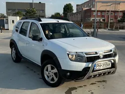 Alb Utilizat 2013 Dacia Duster Lauréate SUV | 7.100 EUR (Preț bun)