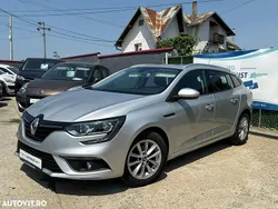 Argint Utilizat 2017 Renault Mégane GrandTour Zen Break | 9.500 EUR (Puțin scump)