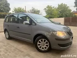 Utilizat 2009 VW Touran Monovolum | 3.750 EUR (Preț bun)