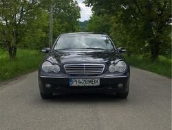 Utilizat 2003 Mercedes C180 Berlinǎ | 3.100 EUR