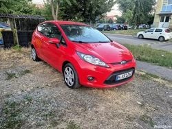 Utilizat 2010 Ford Fiesta Hatchback | 1.650 EUR (Super Preț)