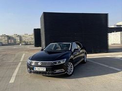 Culoarenegru Utilizat 2015 VW Passat Comfortline Break | 10.800 EUR (Scump)