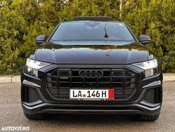 Culoarenegru Utilizat 2021 Audi Q8 Business SUV | 76.500 EUR (Scump)