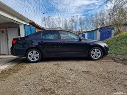 Negru Utilizat 2013 VW Jetta Berlinǎ | 8.200 EUR (Scump)