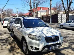 Culoarealb Utilizat 2012 Hyundai Santa Fe Comfort SUV | 6.200 EUR