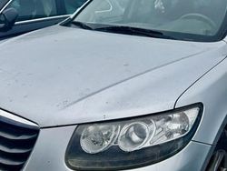 Argintiu Utilizat 2011 Hyundai Santa Fe SUV | 8.000 EUR (Puțin scump)