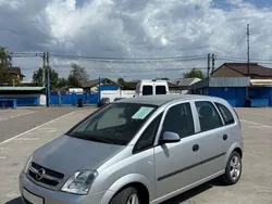 Gri Utilizat 2004 Opel Meriva Monovolum | 2.390 EUR (Puțin scump)