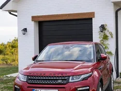 Rosu Utilizat 2015 Land Rover Range Rover evoque Hatchback | 18.200 EUR (Preț OK)