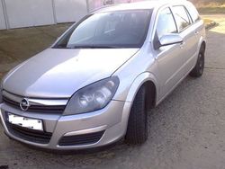 Argintiu Utilizat 2005 Opel Astra Break | 2.650 EUR