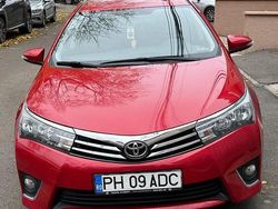 Culoarerosu Utilizat 2015 Toyota Corolla Luna Berlinǎ | 8.400 EUR (Preț bun)