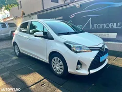 Alb Utilizat 2015 Toyota Yaris | 9.999 EUR (Preț bun)