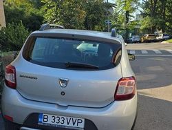Culoaregri Utilizat 2016 Dacia Sandero Lauréate Hatchback | 6.500 EUR (Preț OK)