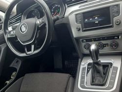 Gri Utilizat 2016 VW Passat Berlinǎ | 11.000 EUR